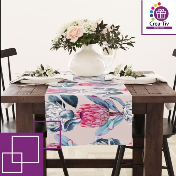 TABLE RUNNER 19